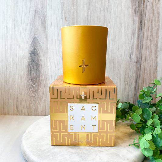 Saint X Ali Landry: Smoky Wood Candle