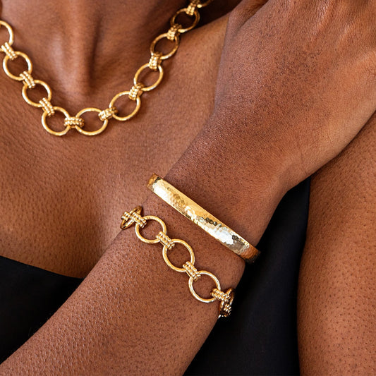 Cleopatra Oval Hinged Bangle, S/M - Gold