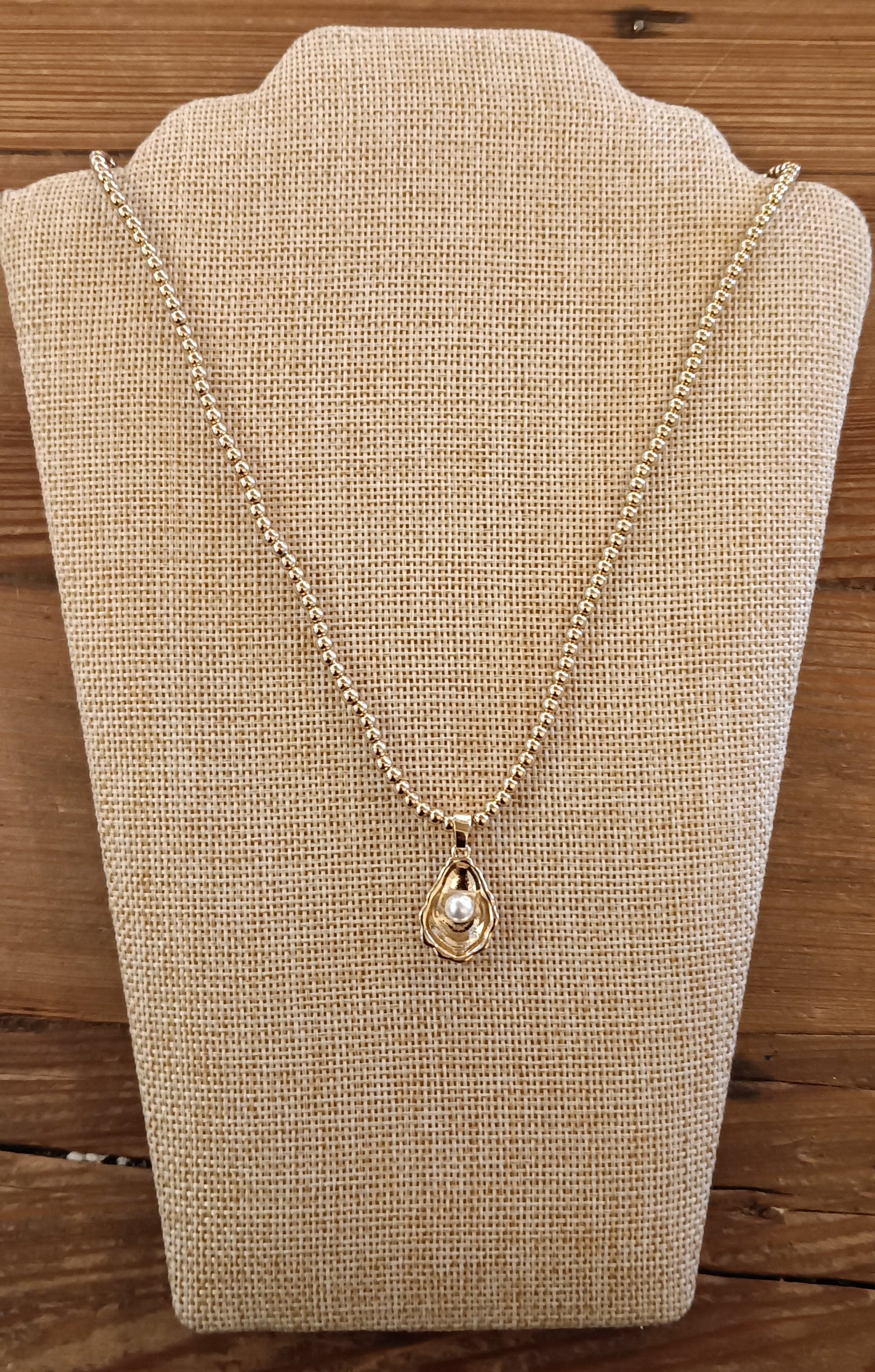 Oyster and Pearl Ball Bead Necklace in Shiny Gold