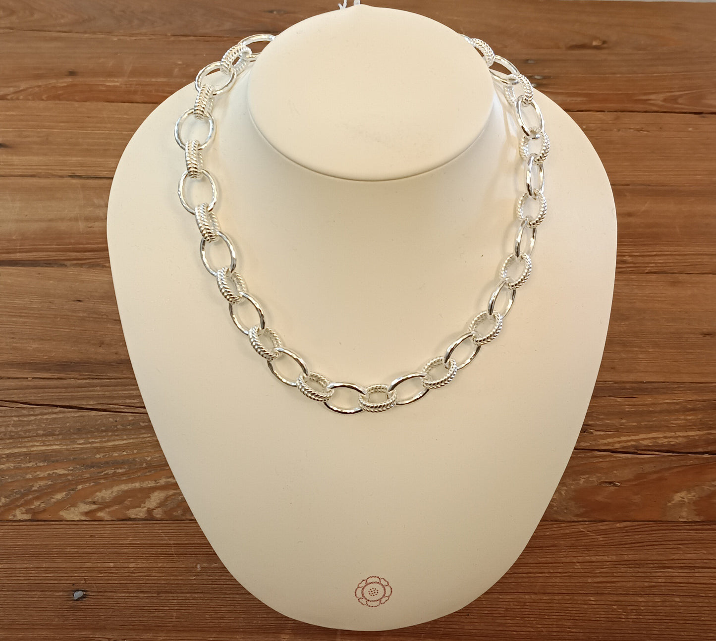 Cleopatra Regal Link Necklace Silver