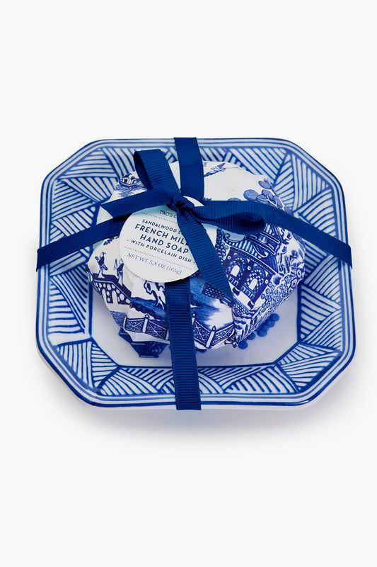 Blue Willow Sandalwood Soap w/Porcelain Dish
