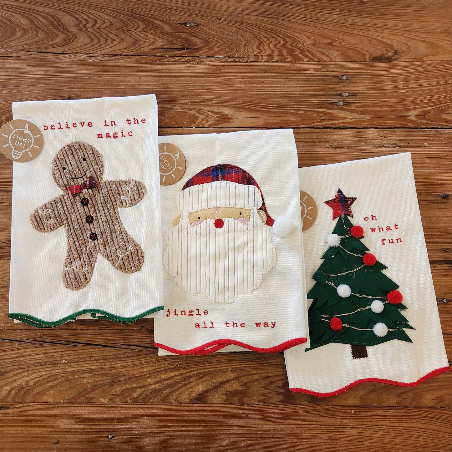 Light-Up Christmas Towels