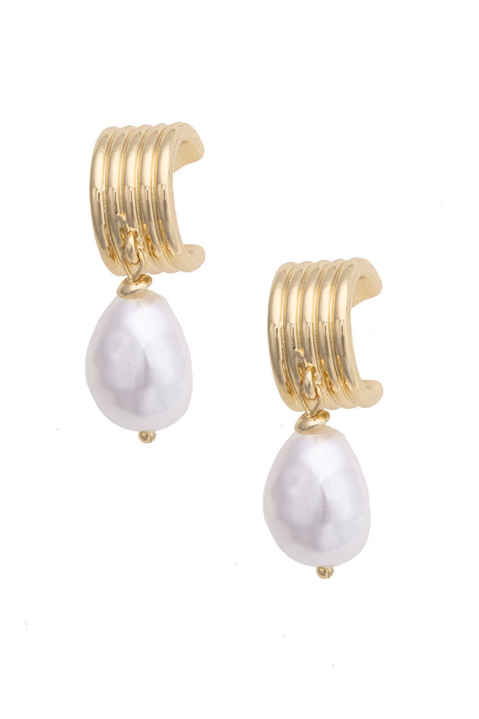 Michelle Ribbed Pearl Hoop Earrings in Ivory
