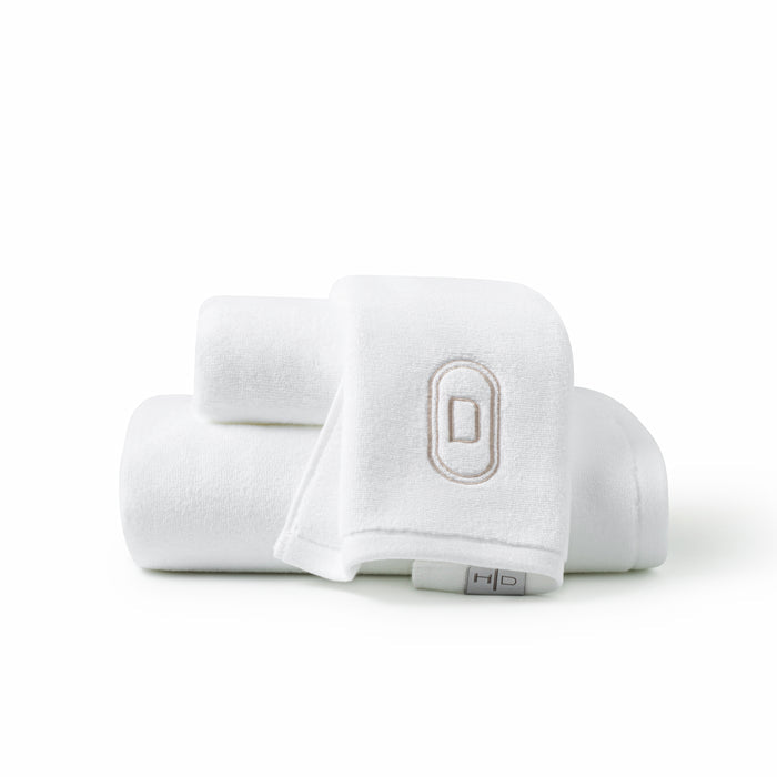 Oval Monogram Embroidered Fingertip Towel